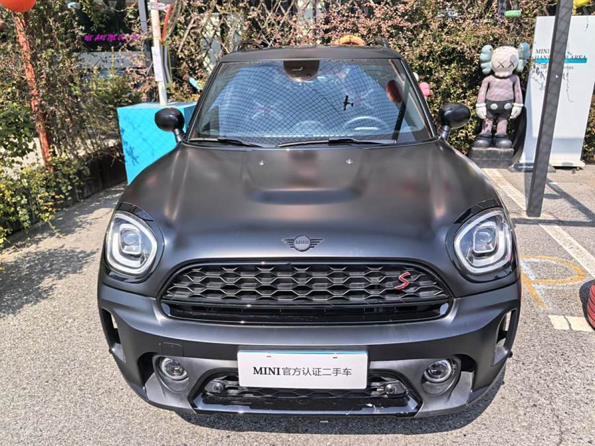 MINI COUNTRYMAN  2022款 2.0T COOPER S ALL4 黑標(biāo)特別版圖片