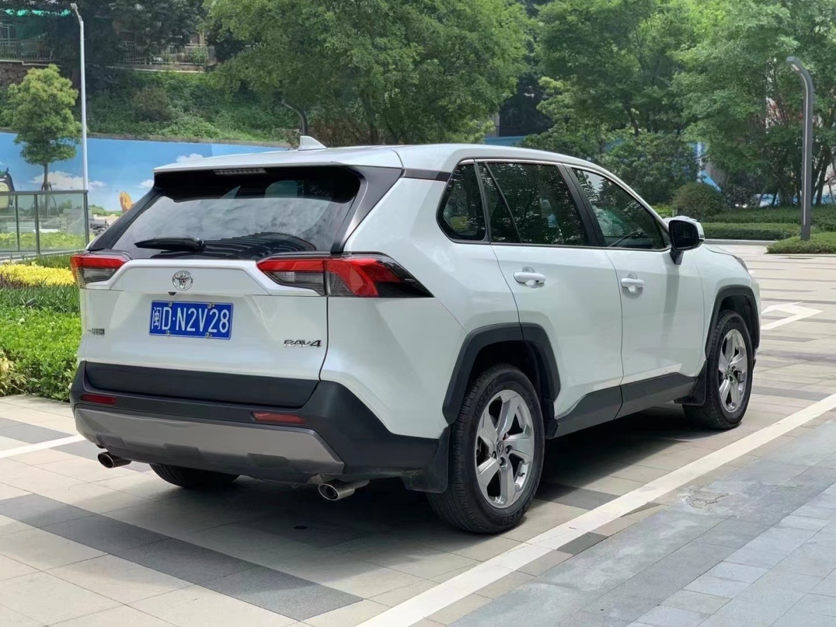 豐田 rav4榮放 2021款 2.0l cvt兩驅風尚版圖片