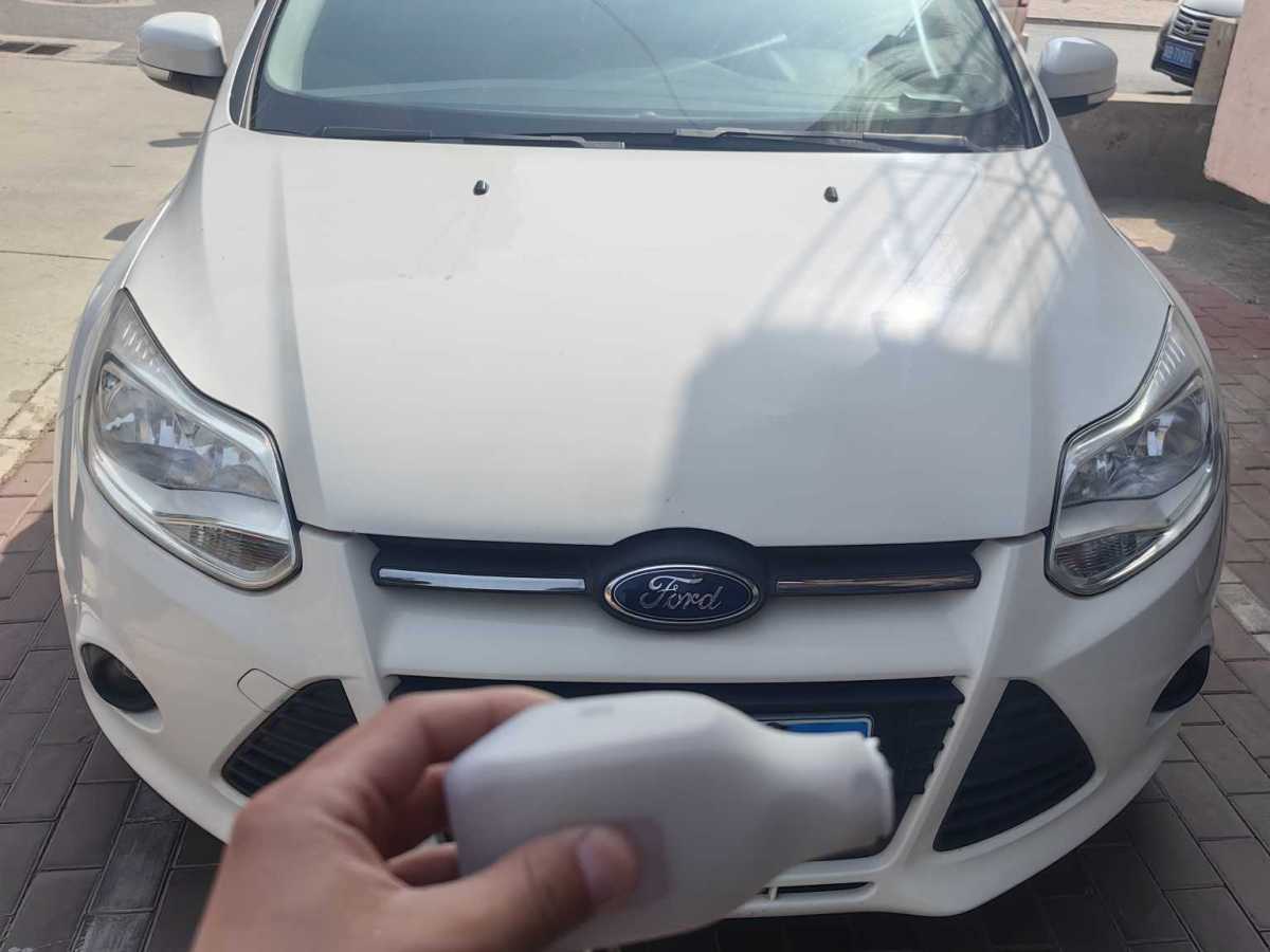 福特 ?？怂? 2012款 兩廂 1.6L 自動舒適型圖片