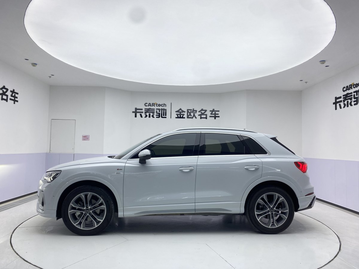 奧迪 奧迪Q3  2024款 40 TFSI 時(shí)尚動(dòng)感型圖片