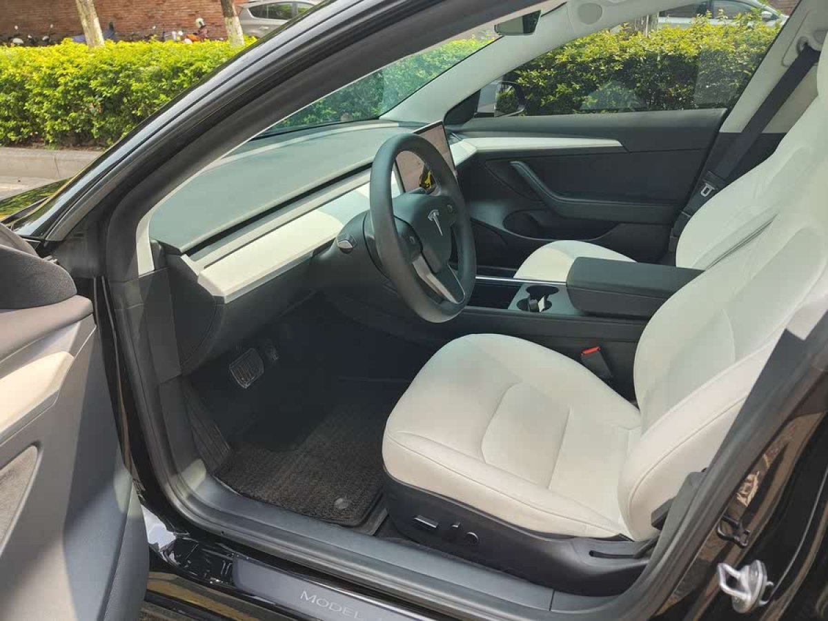 特斯拉 Model 3  2022款 后輪驅動版圖片