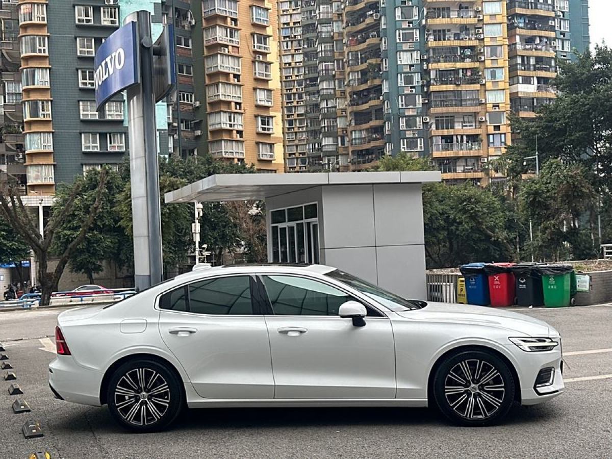 沃爾沃 S60L  2022款 B4 智遠豪華版圖片