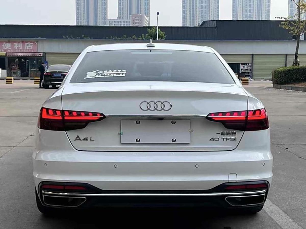 奧迪 奧迪A4L  2022款 40 TFSI 豪華動(dòng)感型圖片