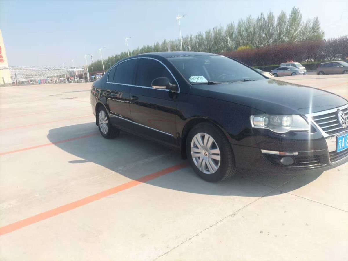 大眾 邁騰  2011款 1.4TSI DSG標(biāo)準(zhǔn)型圖片