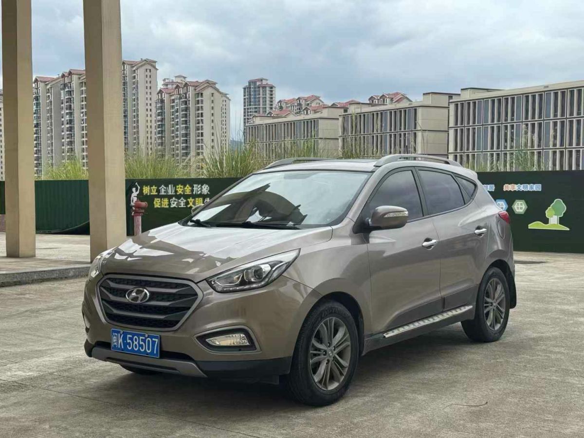 現(xiàn)代 ix35  2015款 2.0 GLS 四驅(qū)智能型圖片