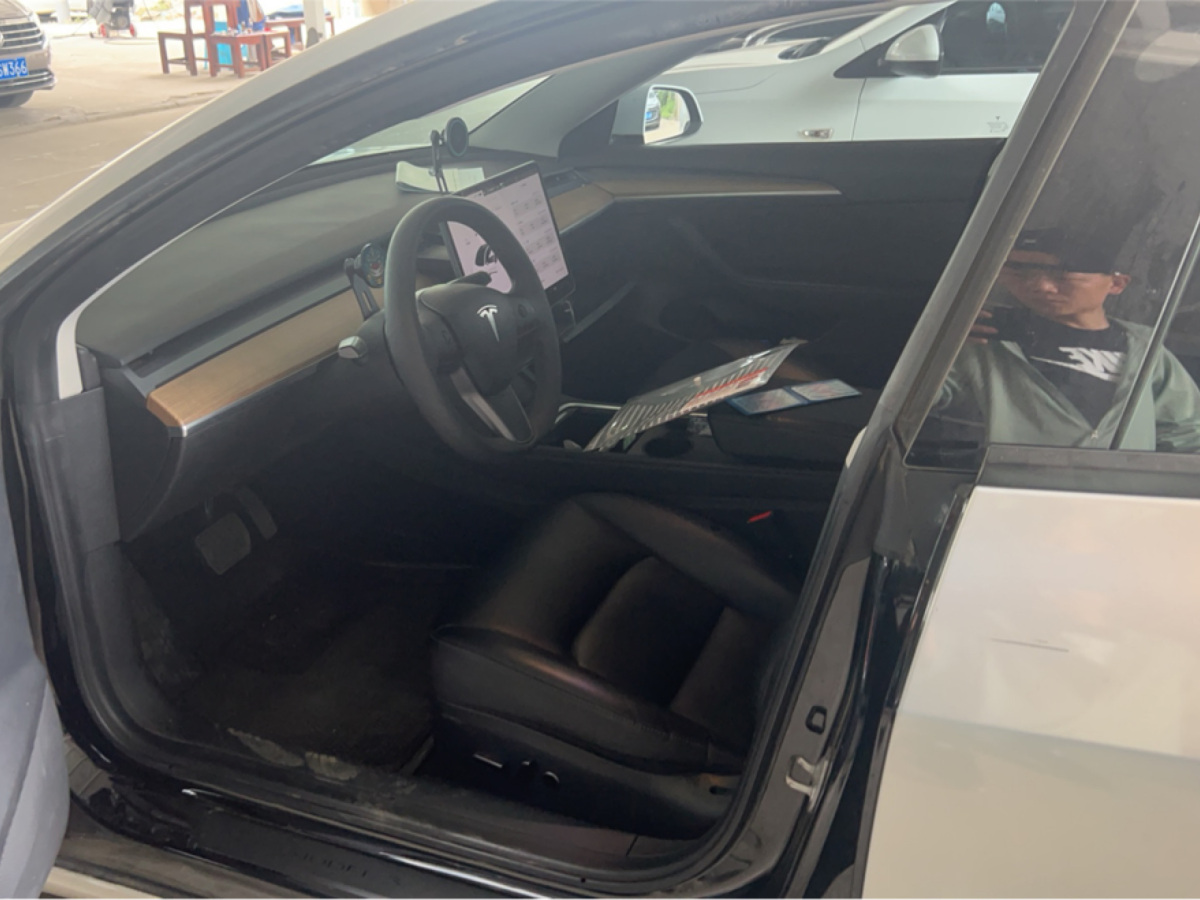 特斯拉 Model 3  2021款 標準續(xù)航后驅(qū)升級版 3D6圖片