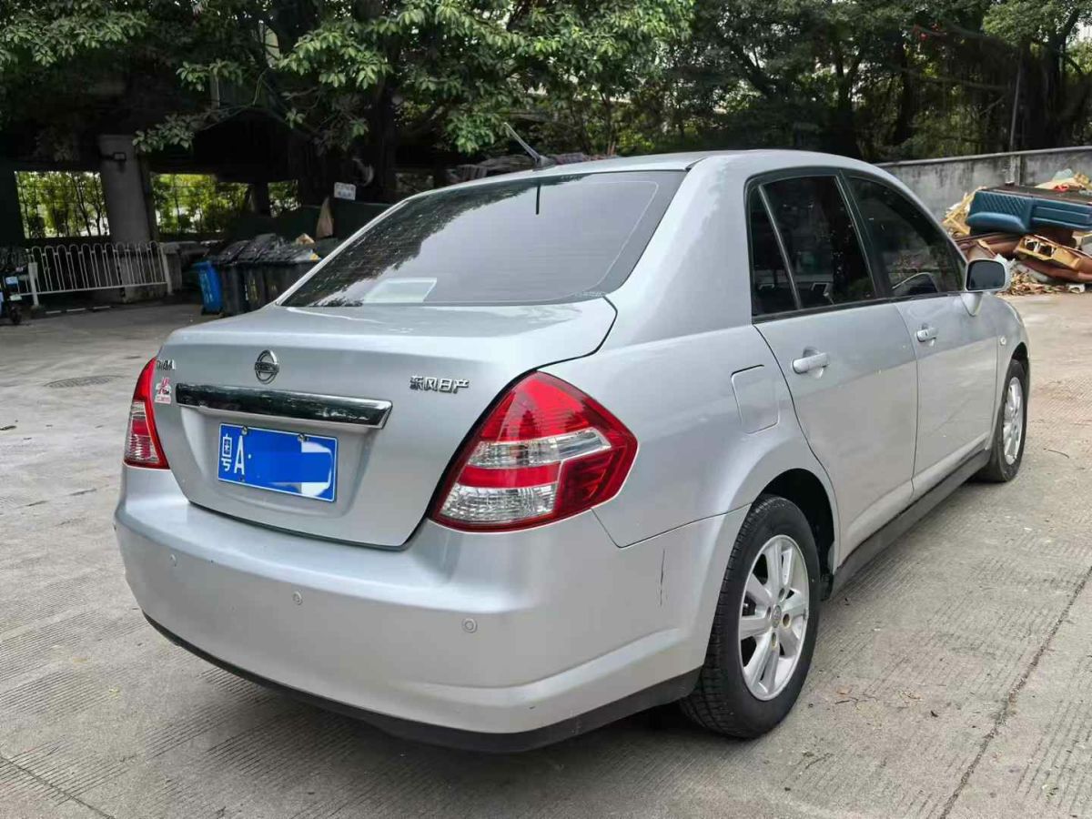 日產(chǎn) 頤達(dá)  2009款 1.6L 自動(dòng)科技版圖片