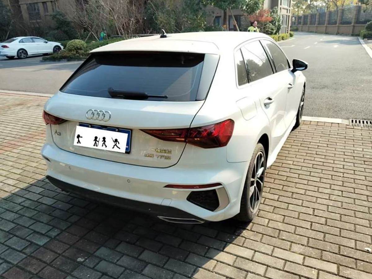 奧迪 奧迪A3  2021款 Sportback 35 TFSI 進(jìn)取運(yùn)動(dòng)型圖片