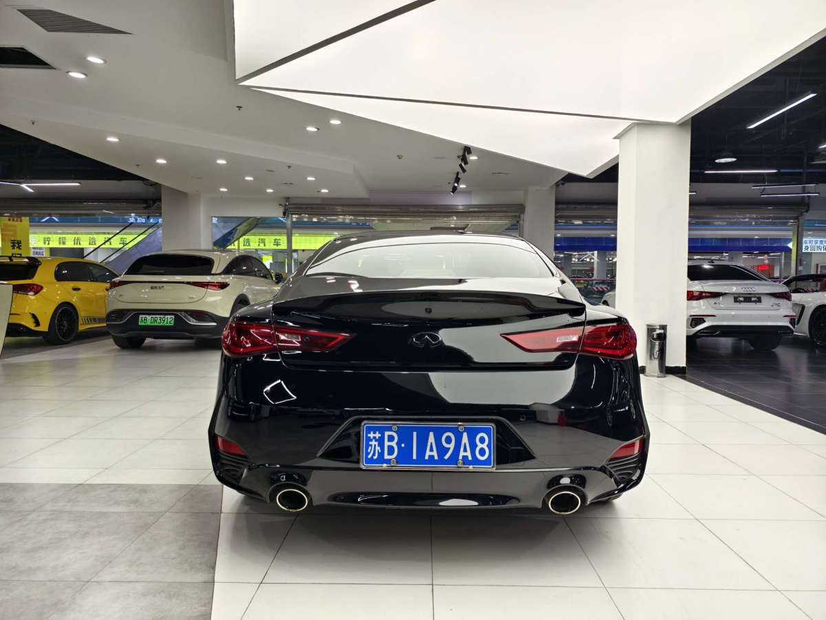 英菲尼迪 Q60  2019款 2.0T 豪華版圖片