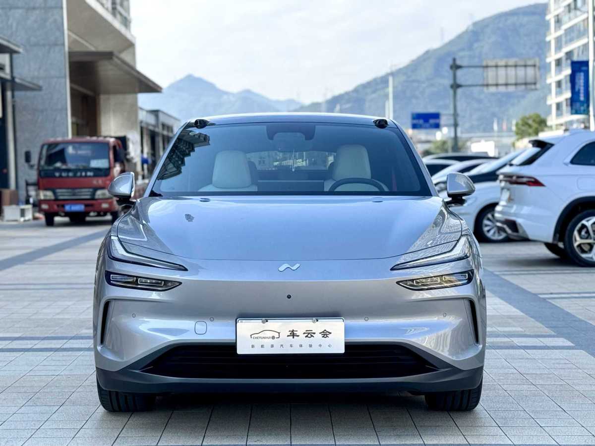 蔚來(lái) 樂(lè)道L60  2024款 60kwh 后驅(qū)版圖片