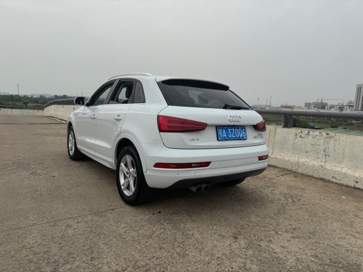 奧迪 奧迪Q3  2016款 30 TFSI 時(shí)尚型圖片