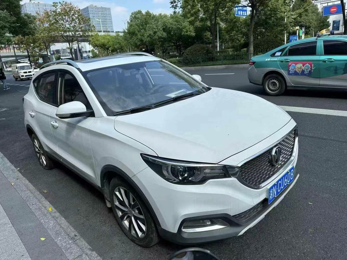 名爵 名爵ZS  2018款  1.5L 手動65寸巨幕天窗版 國V圖片