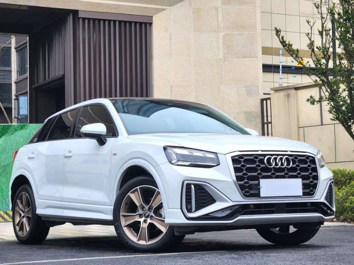 奧迪 奧迪Q2L  2024款 改款 35TFSI 時(shí)尚動感型圖片