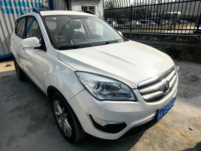 2015年6月 長(zhǎng)安 CS35 1.6L 手動(dòng)尊貴型 國(guó)IV圖片