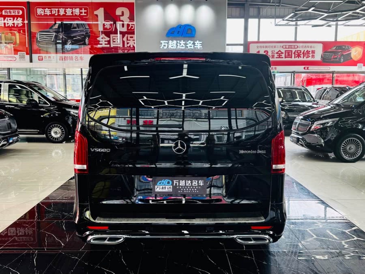 奔馳 威霆  2021款 2.0T 商務(wù)版 7座圖片