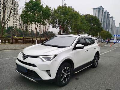 2016年12月 豐田 RAV4榮放 2.0L CVT兩驅(qū)智尚版圖片