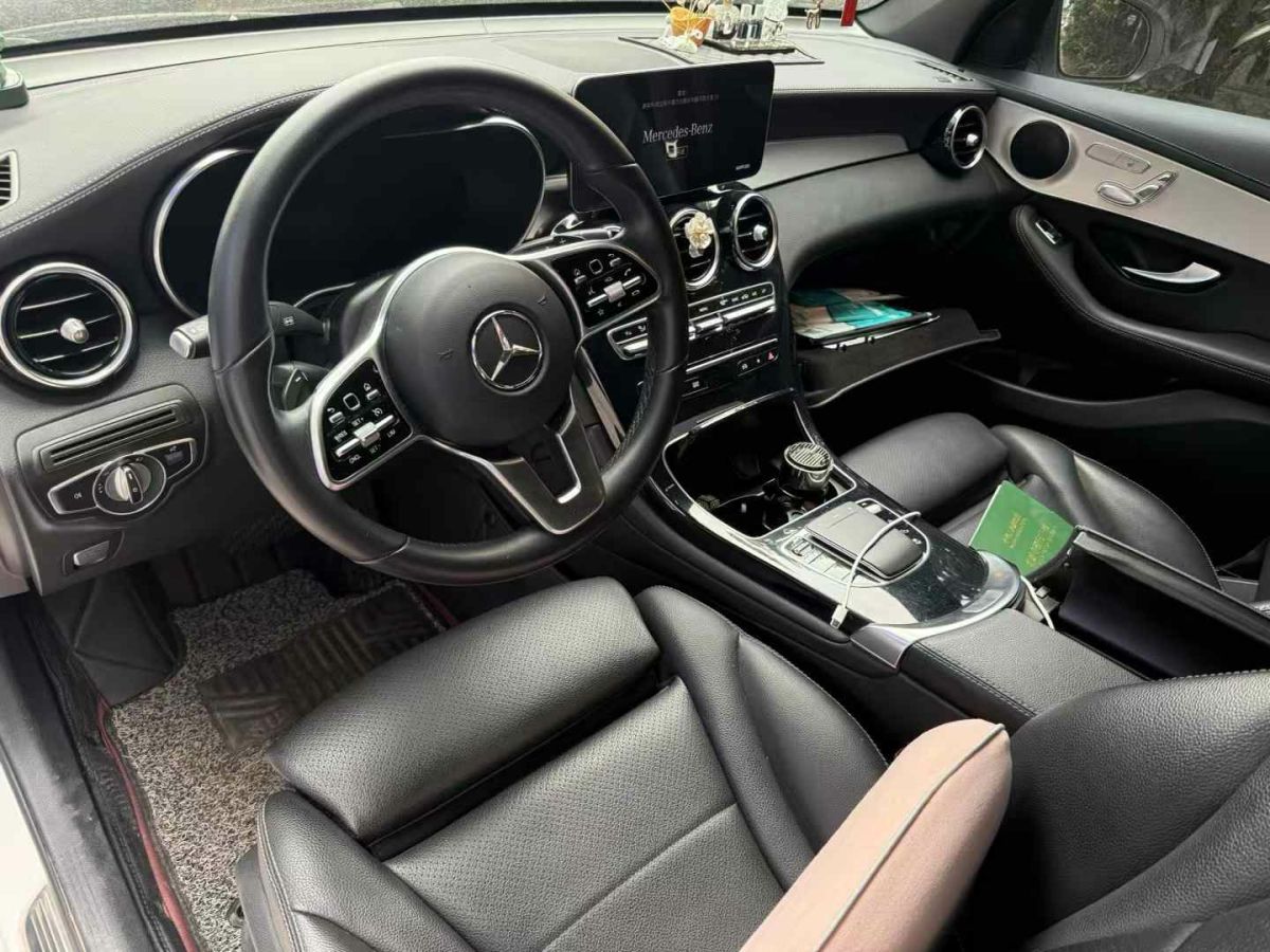 奔馳 奔馳GLC  2021款 GLC 300 4MATIC 轎跑SUV圖片