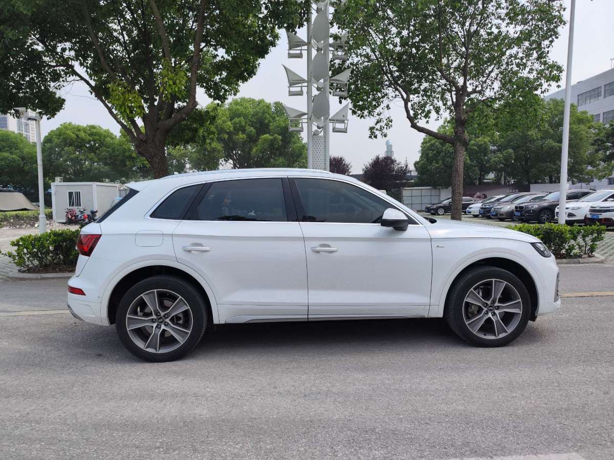 奧迪 奧迪Q5L  2021款 45 TFSI 豪華動感型圖片