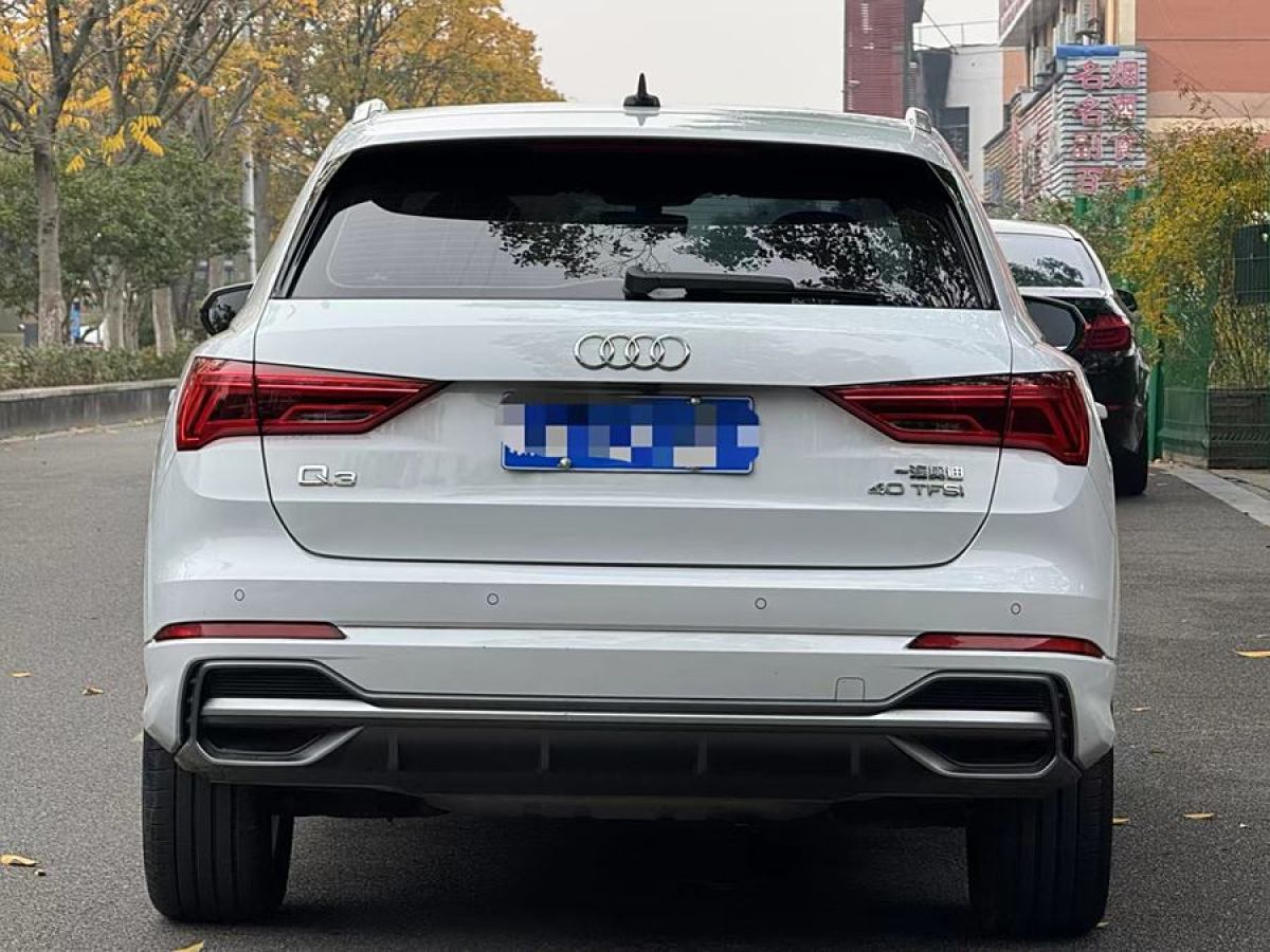 奧迪 奧迪Q3  2022款 40 TFSI RS套件燃速型圖片