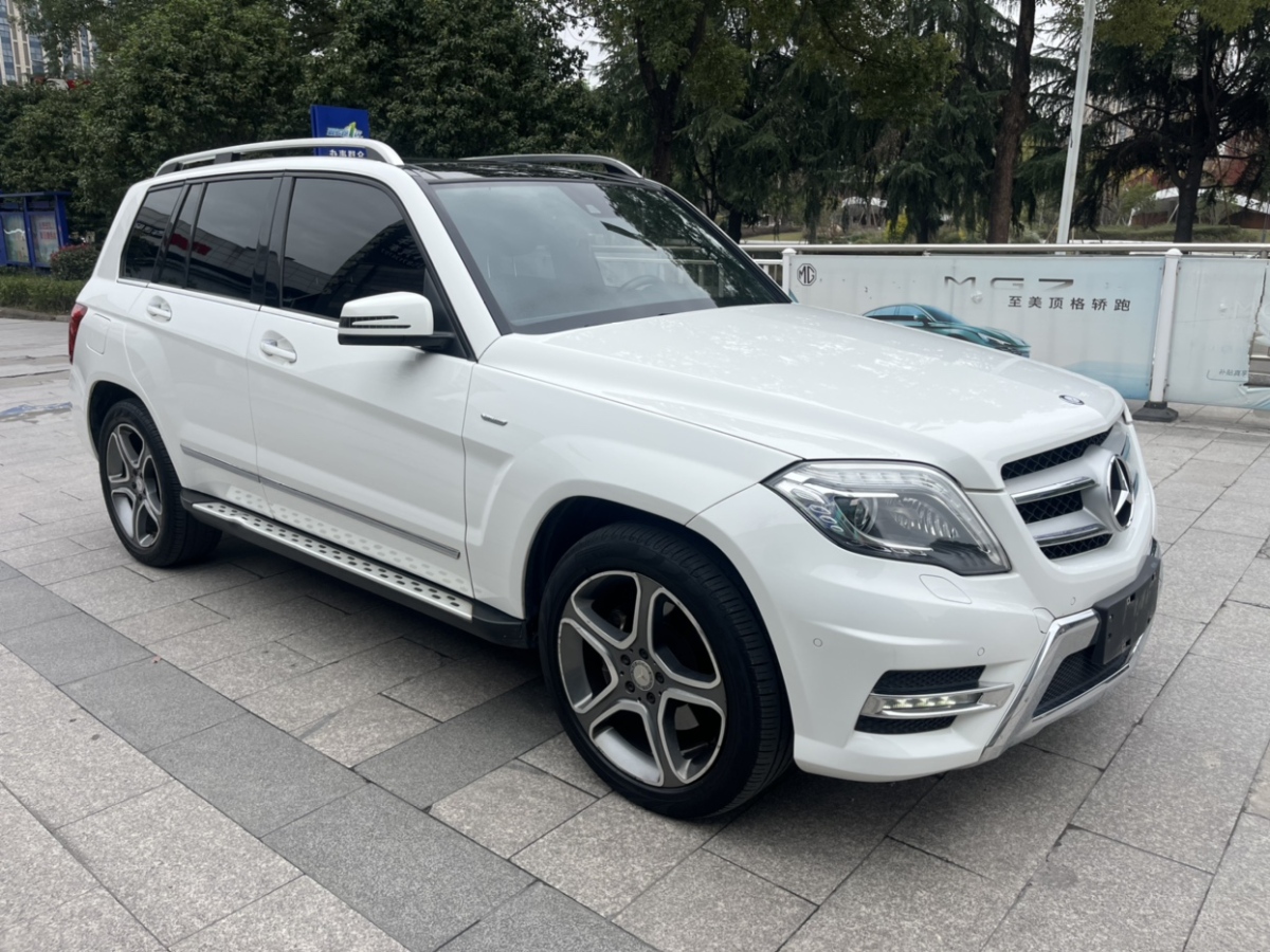 奔馳 奔馳GLK級  2015款 GLK 300 4MATIC 時尚型 極致版圖片