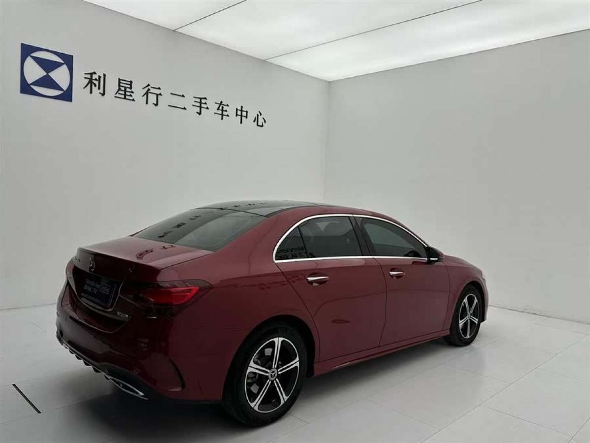 奔馳 奔馳A級(jí)  2024款 改款 A 200 L 時(shí)尚型圖片