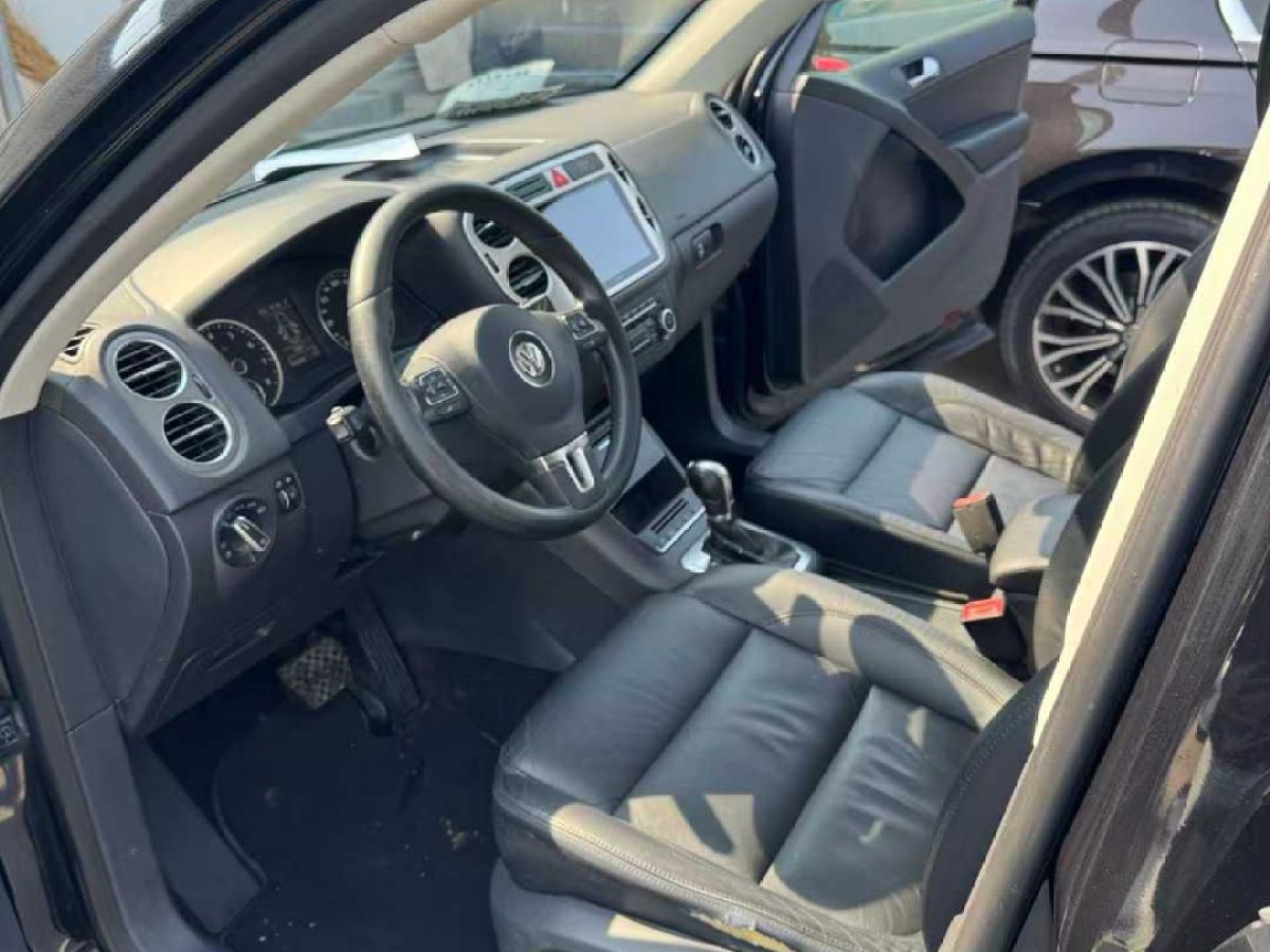 大眾 途銳  2011款 3.0TSI 豪華型圖片
