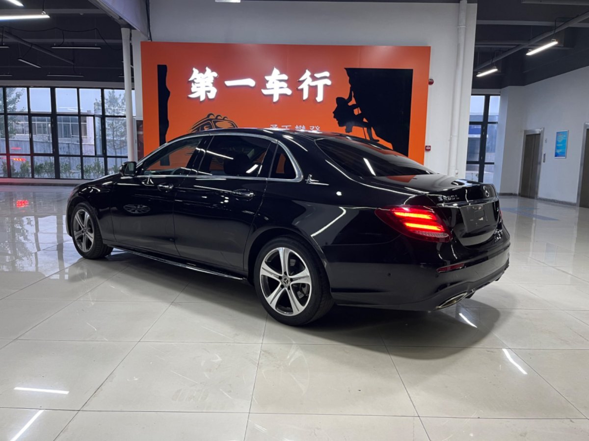 奔馳 奔馳E級  2020款 E 260 L 運動型圖片