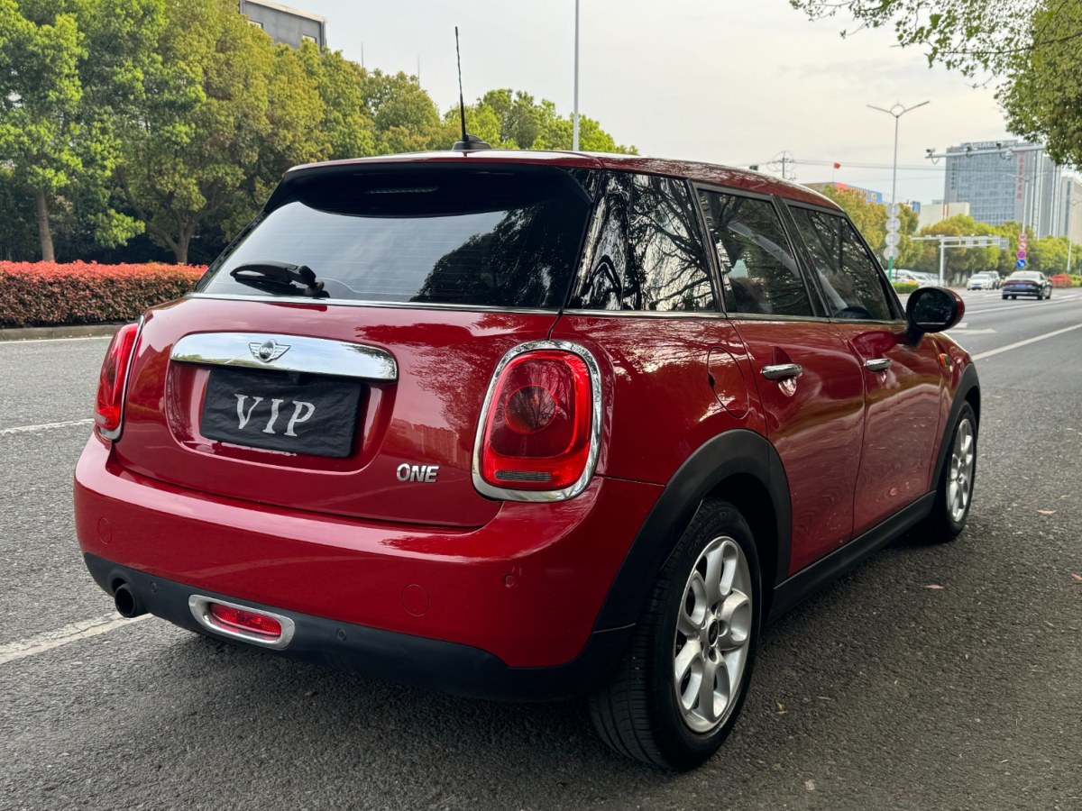 2016年11月MINI MINI  2016款 1.2T ONE 先鋒派 五門版