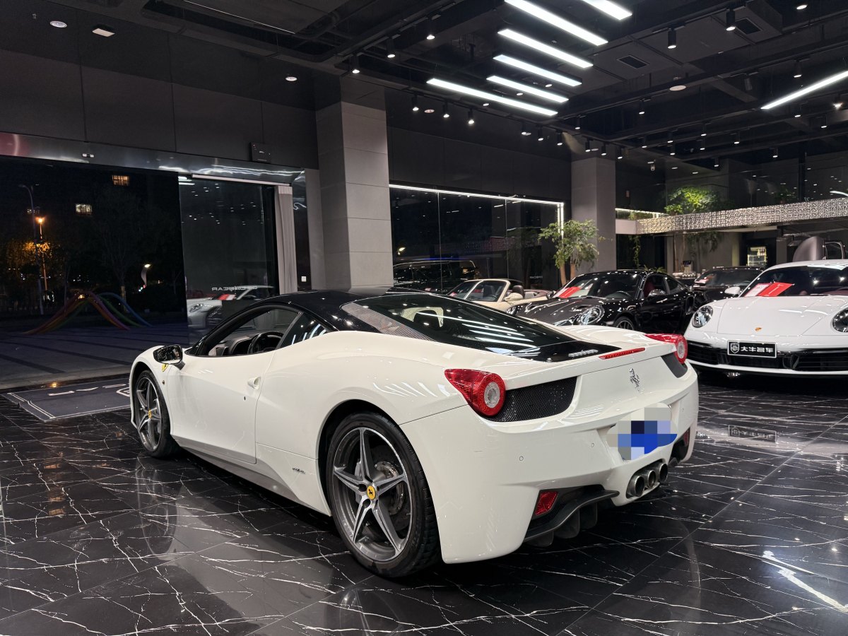 2012年6月法拉利 458  2011款 4.5L Italia