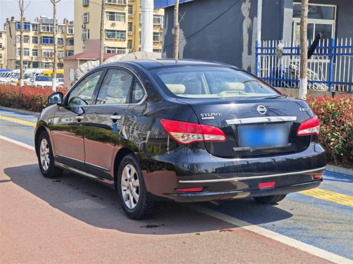 日產(chǎn) 軒逸  2012款 經(jīng)典 1.6XE 自動舒適版圖片