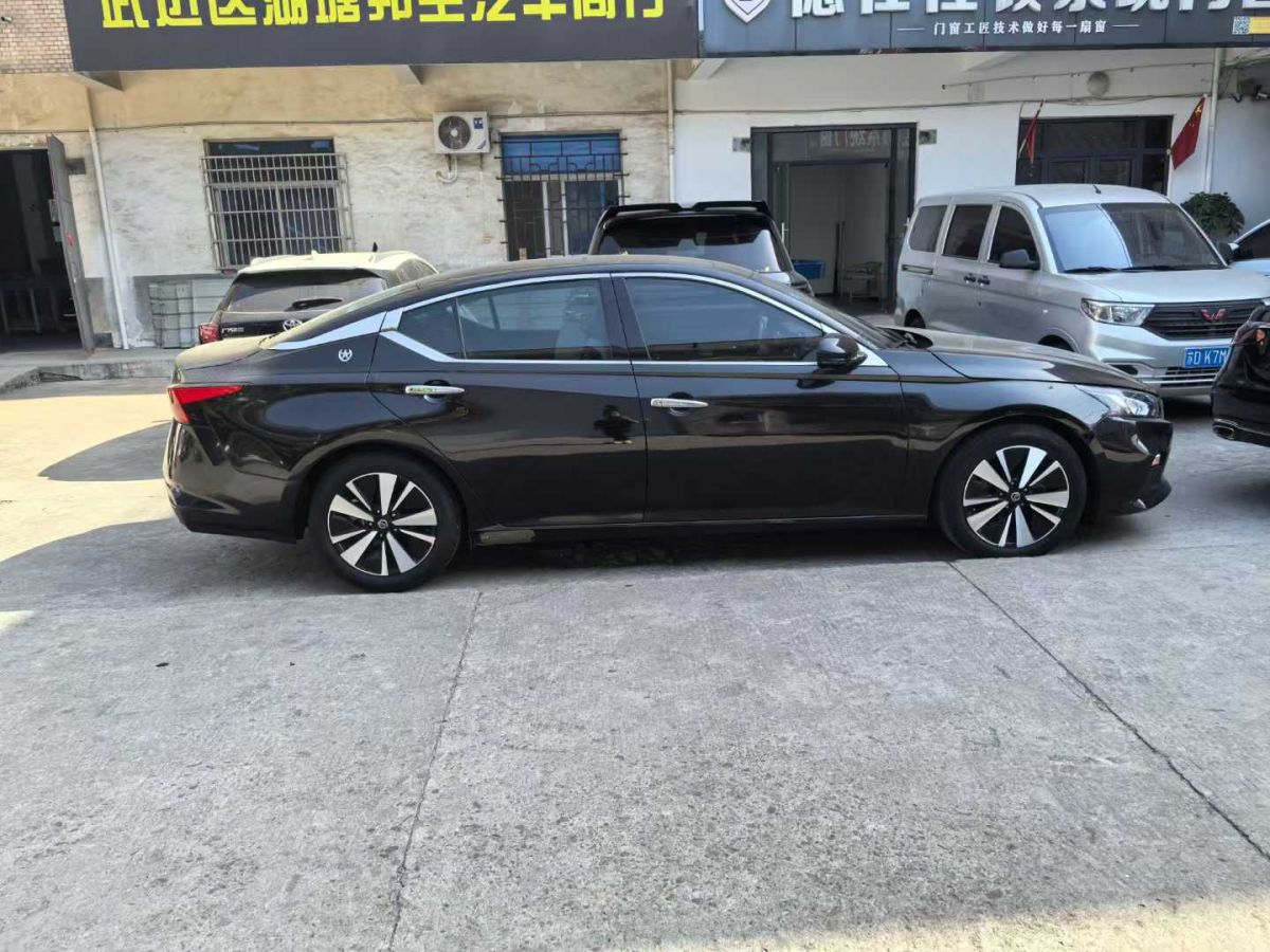 日產(chǎn) 天籟  2020款 2.0L XE 時(shí)尚版圖片