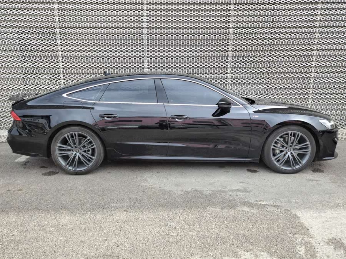 奧迪 奧迪A7  2023款 45 TFSI 臻選型圖片