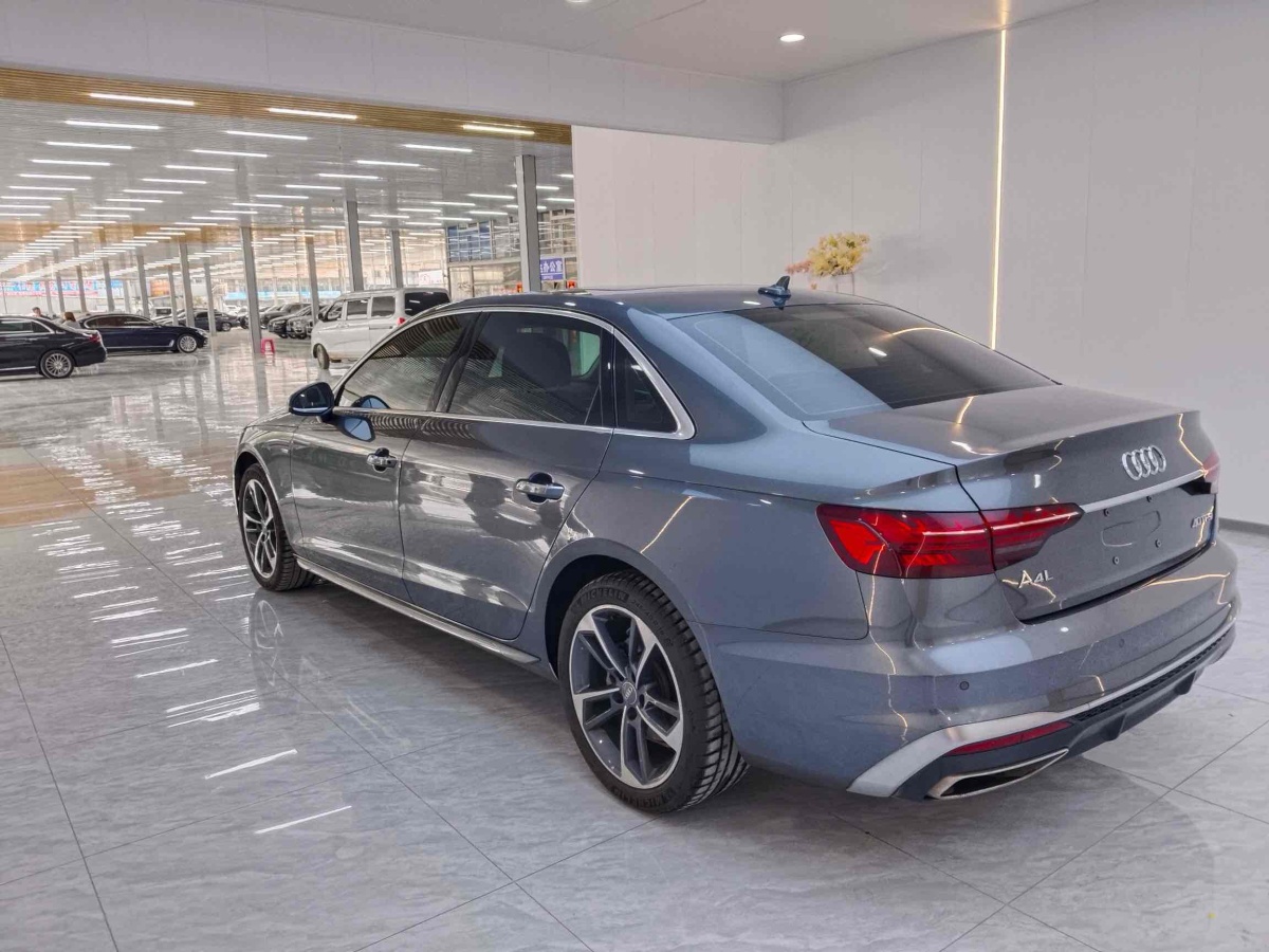 奧迪 奧迪A3  2021款 Sportback 35 TFSI 進(jìn)取運(yùn)動(dòng)型圖片