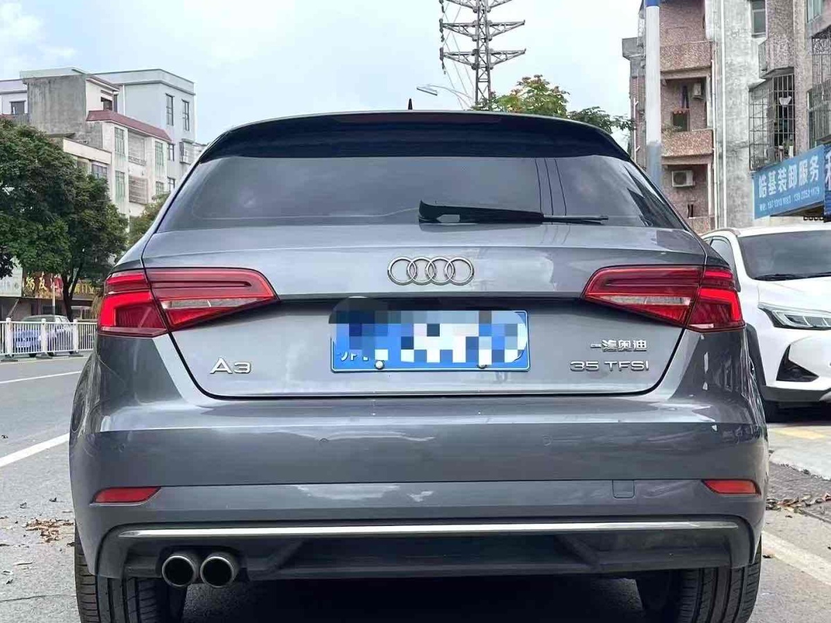 奧迪 奧迪A3  2019款 Sportback 35 TFSI 風(fēng)尚型 國(guó)VI圖片