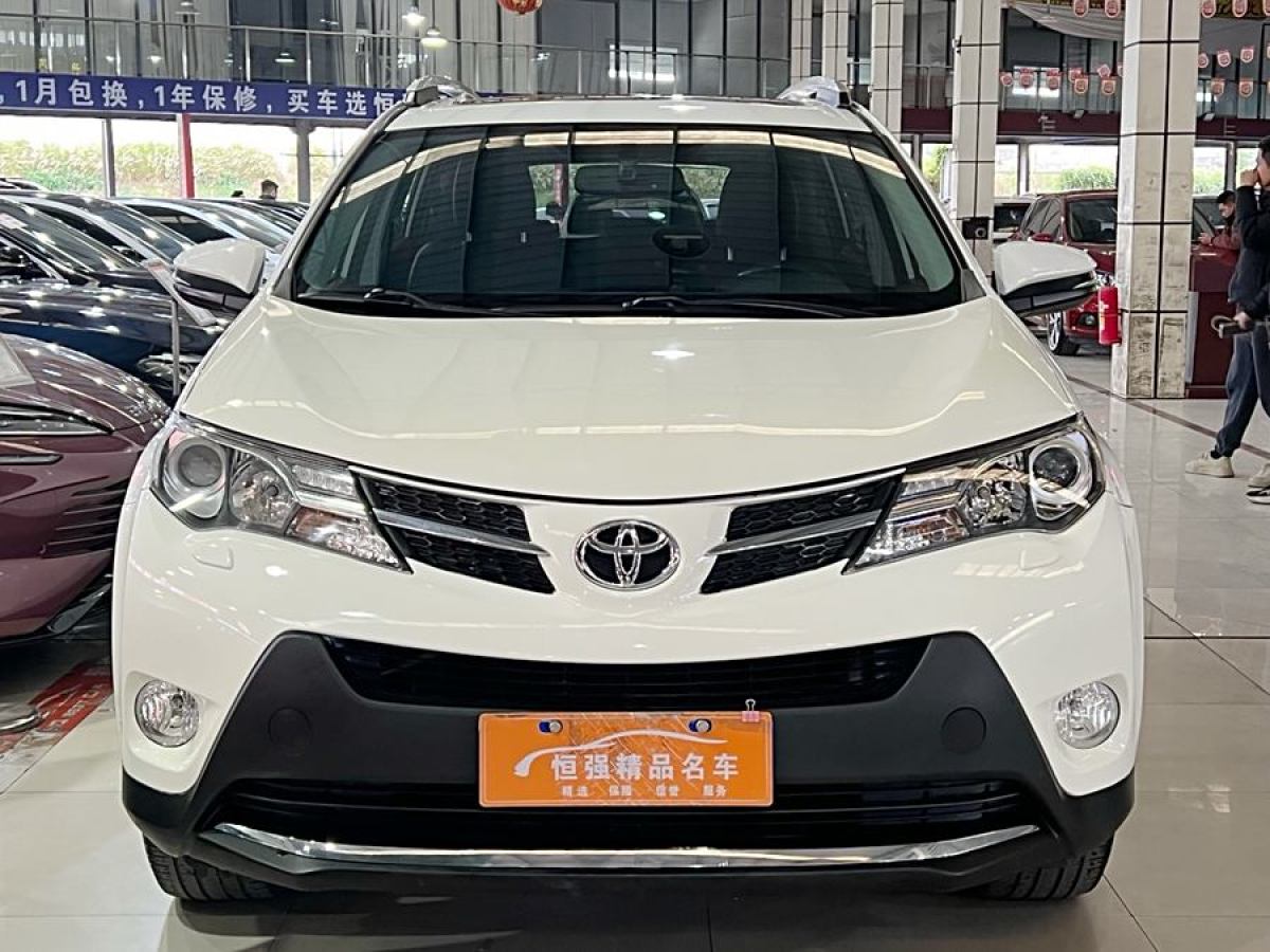 豐田 RAV4榮放  2013款 2.5L 自動四驅(qū)豪華版圖片