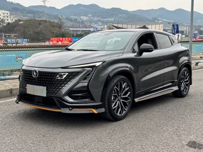 2022年9月 長(zhǎng)安 UNI-T 1.5T 運(yùn)動(dòng)版 尊貴型圖片