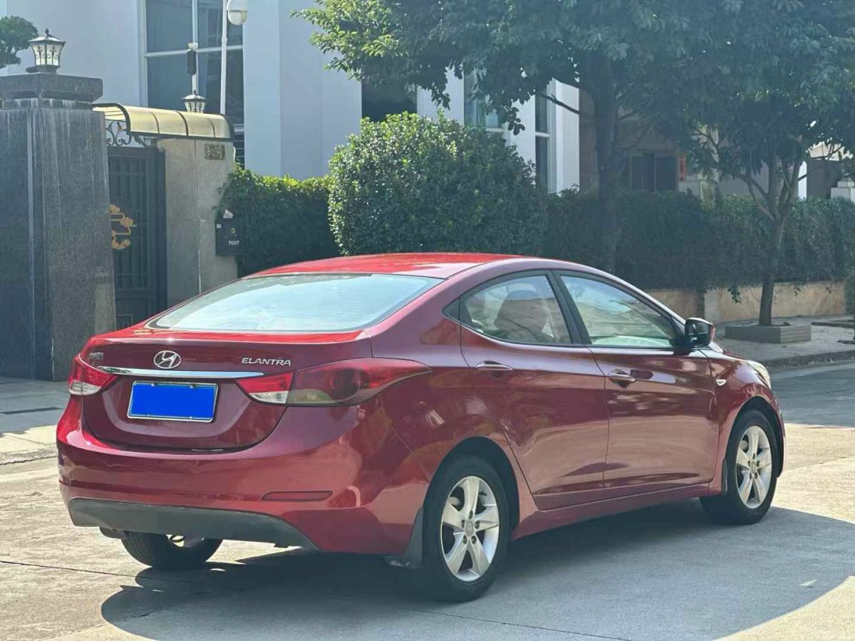 現(xiàn)代 朗動  2013款 1.6L 自動領(lǐng)先型圖片