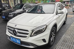 奔馳GLA 奔馳 GLA 220 4MATIC 時(shí)尚型