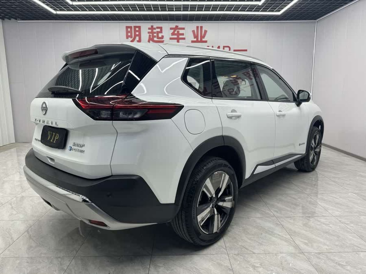 日產(chǎn) 奇駿  2023款 e-POWER 超混雙電機(jī)四驅(qū)豪華版圖片