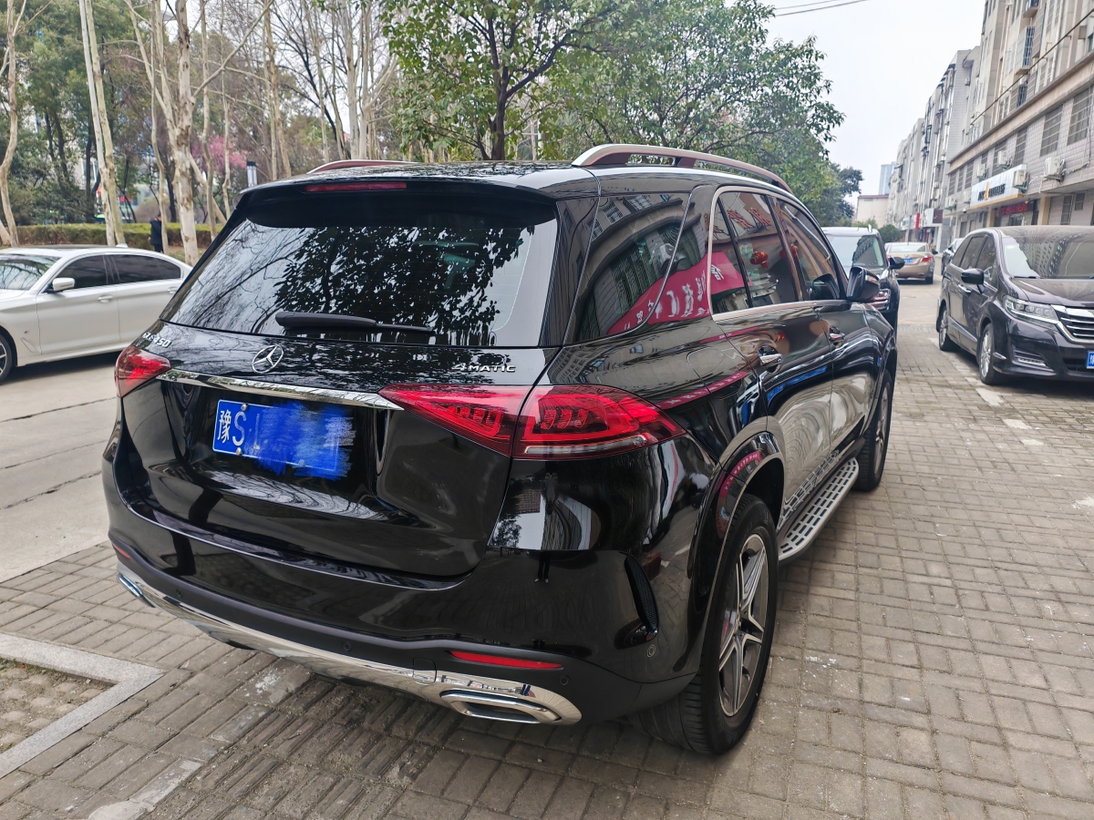 奔馳 奔馳GLE  2023款 GLE 450 4MATIC 時(shí)尚型圖片