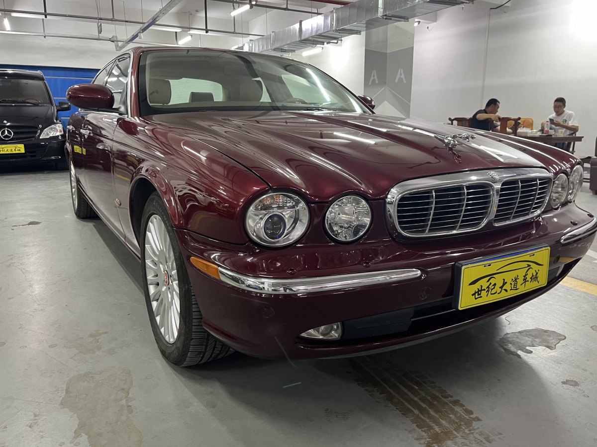 捷豹 XJ  2007款 XJ6L 3.0皇家加长版图片