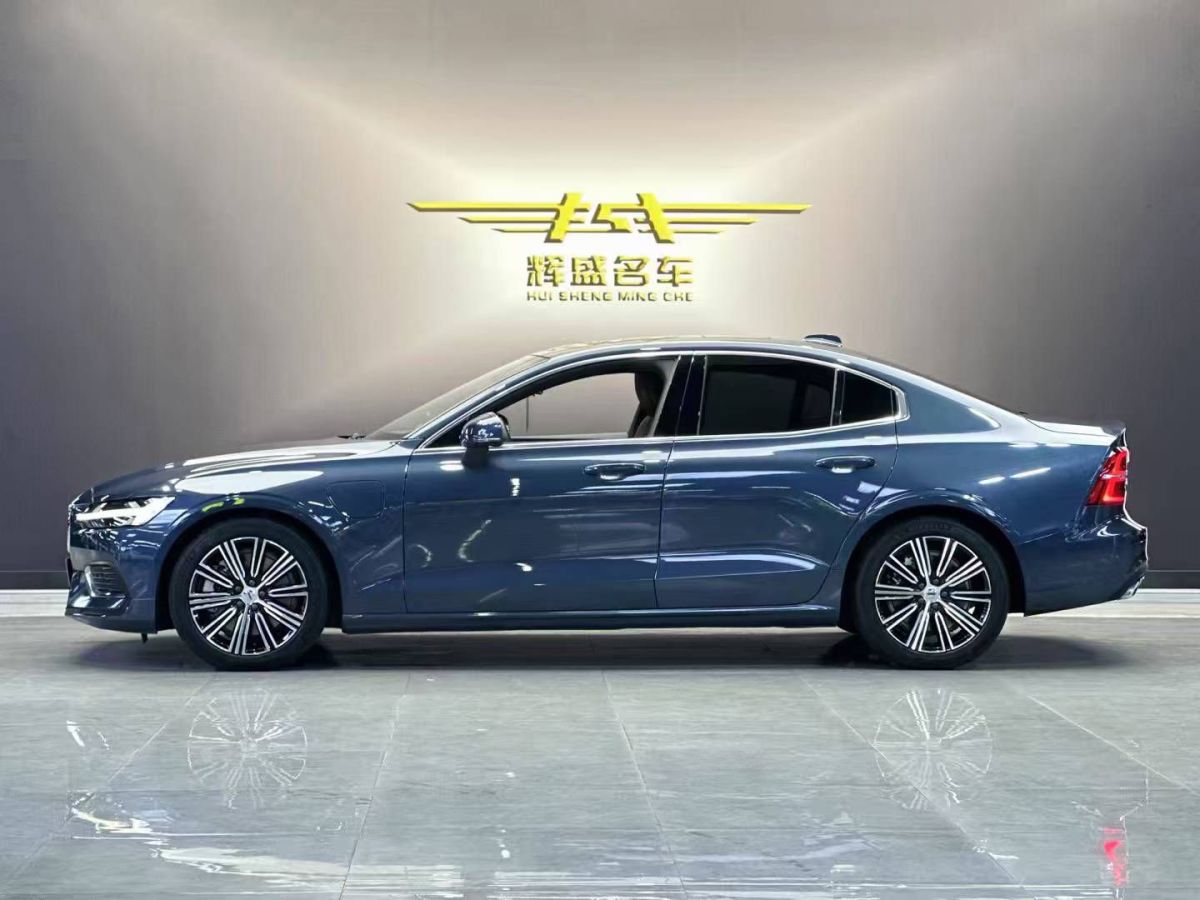 沃爾沃 S60L新能源  2022款 T8 E驅(qū)混動(dòng) 四驅(qū)智逸豪華版圖片