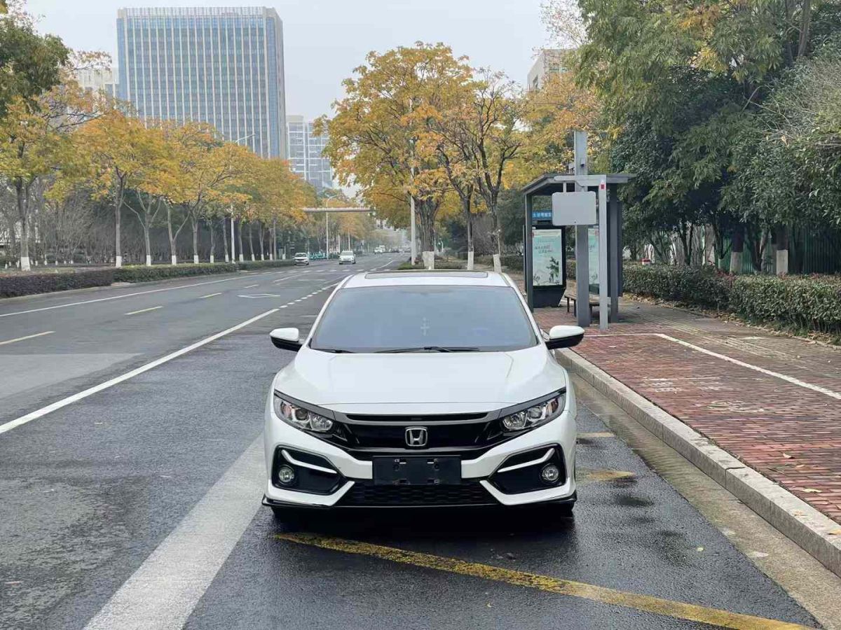 本田 思域  2021款 HATCHBACK 220TURBO CVT新銳控圖片