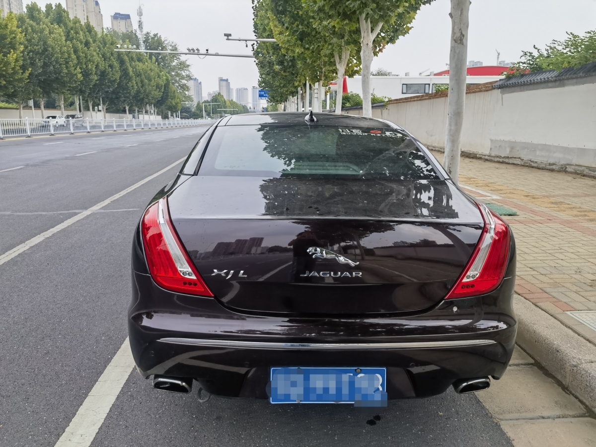 捷豹 XJ  2014款 XJL 2.0T 兩驅(qū)典雅商務(wù)版圖片