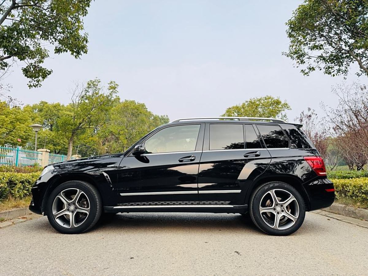 奔馳 奔馳GLK級(jí)  2015款 GLK 300 4MATIC 時(shí)尚型 極致版圖片