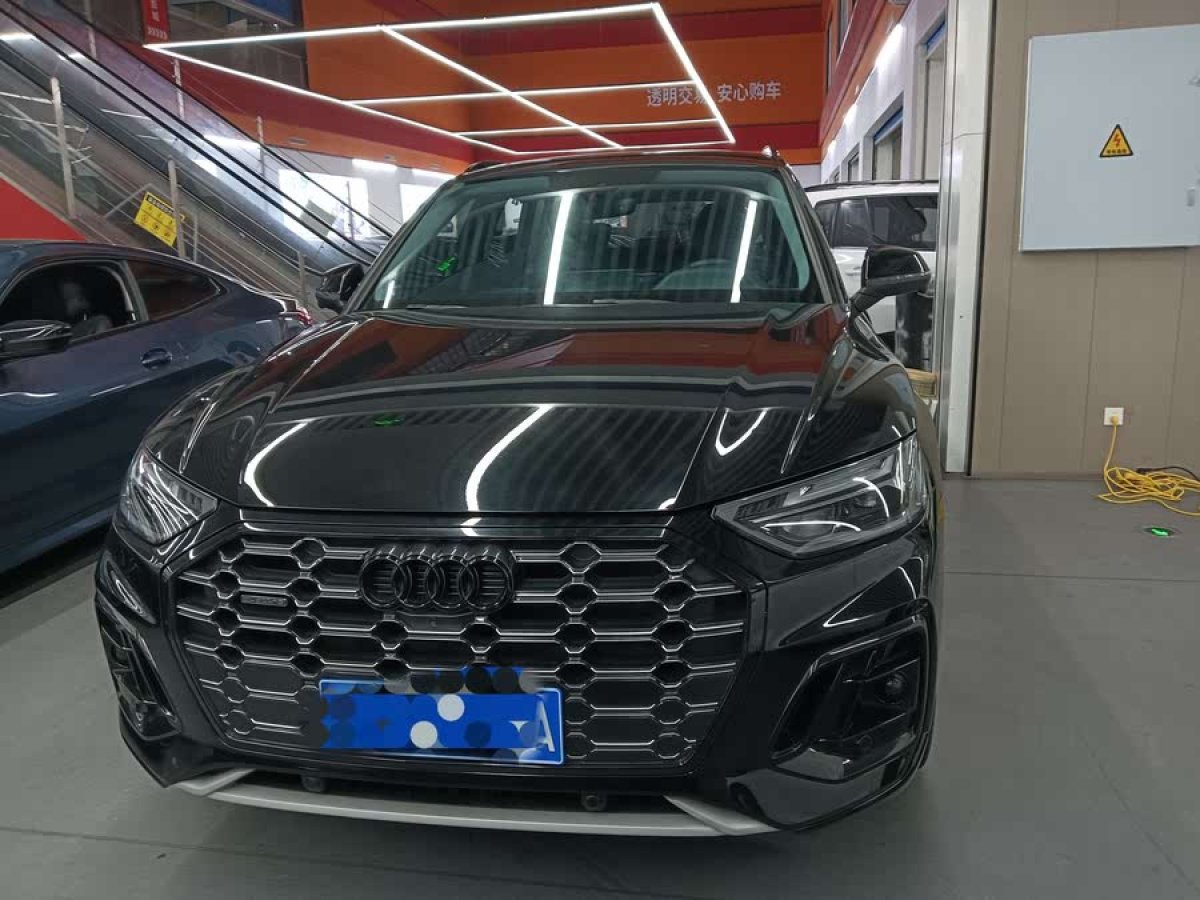 奧迪 奧迪Q5L  2018款  40 TFSI 榮享時(shí)尚型 國VI圖片