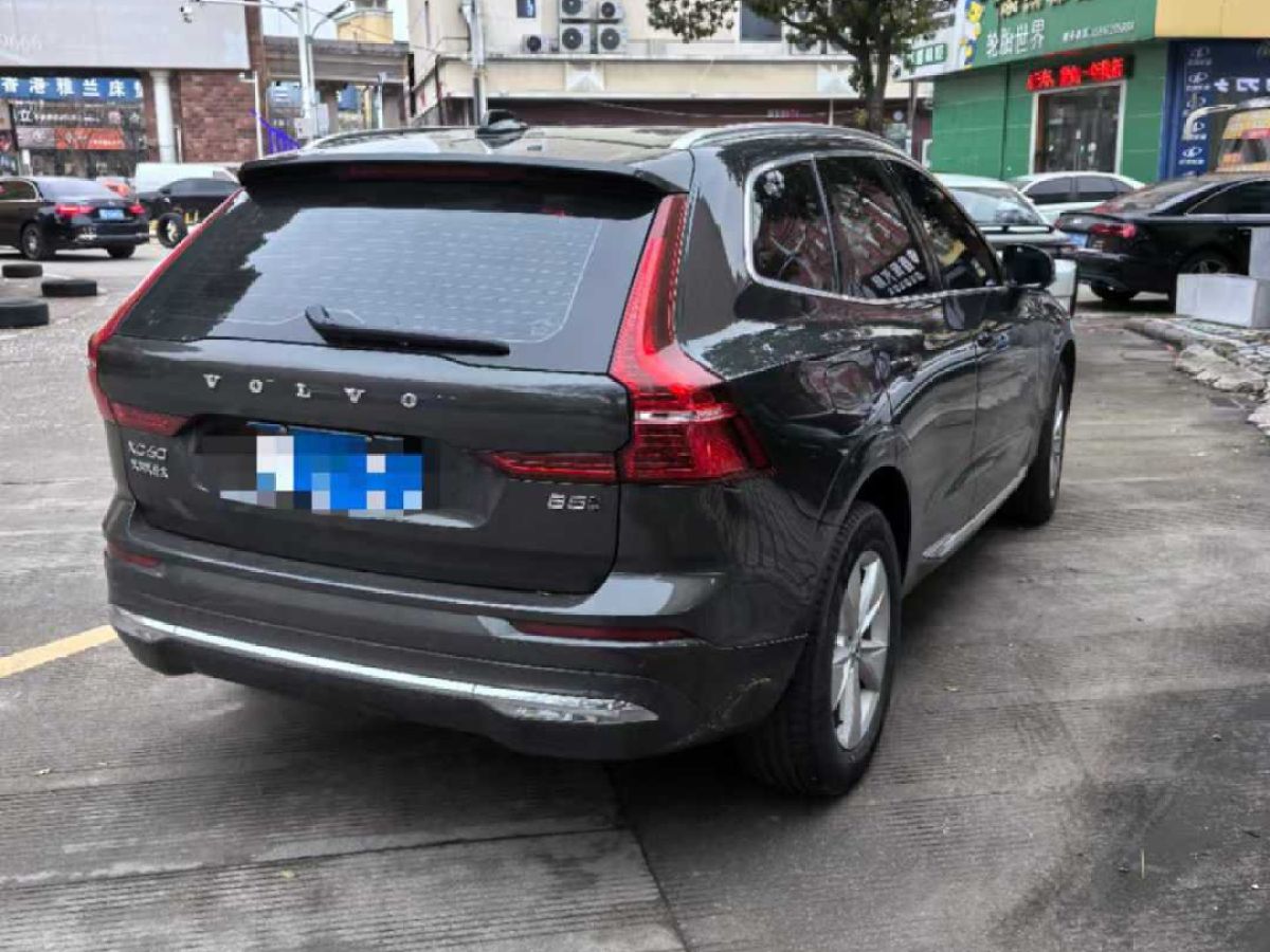 2021年9月沃爾沃 XC60  2021款 T4 智行豪華版