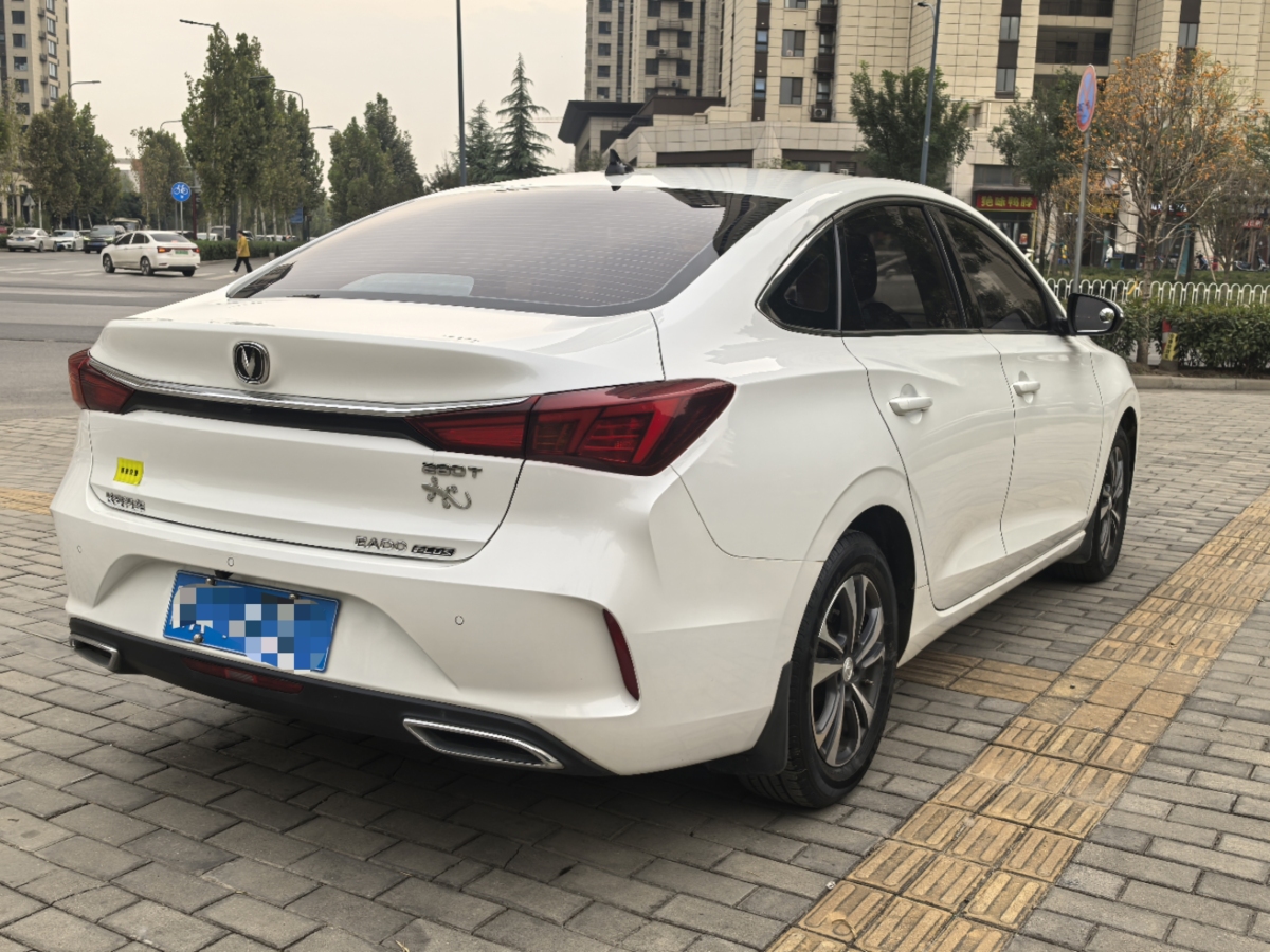 長(zhǎng)安 逸動(dòng)  2020款 PLUS 藍(lán)鯨NE 1.4T GDI DCT尊貴型圖片