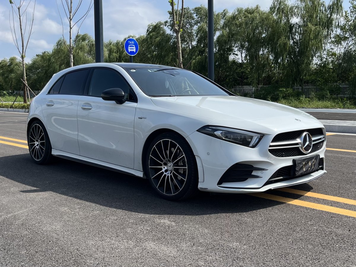 奔驰 奔驰A级AMG  2022款 AMG A 35 4MATIC图片