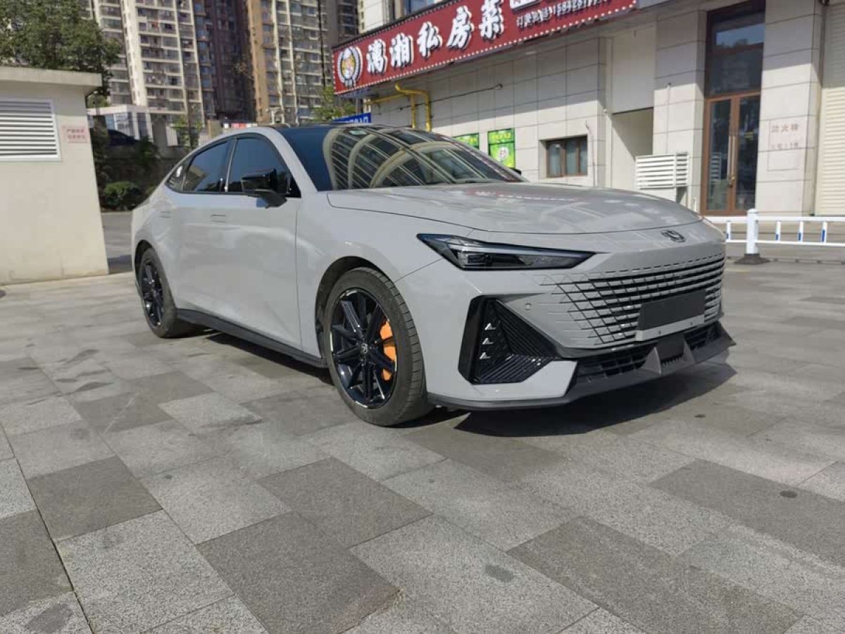 長安 長安UNI-V  2022款 1.5T 卓越型圖片